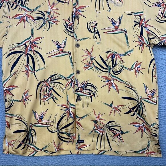 Tehama Clint Silk Shirt Mens Large Yellow Hawaiian Floral Beach White Witch Logo - Picture 3 of 16